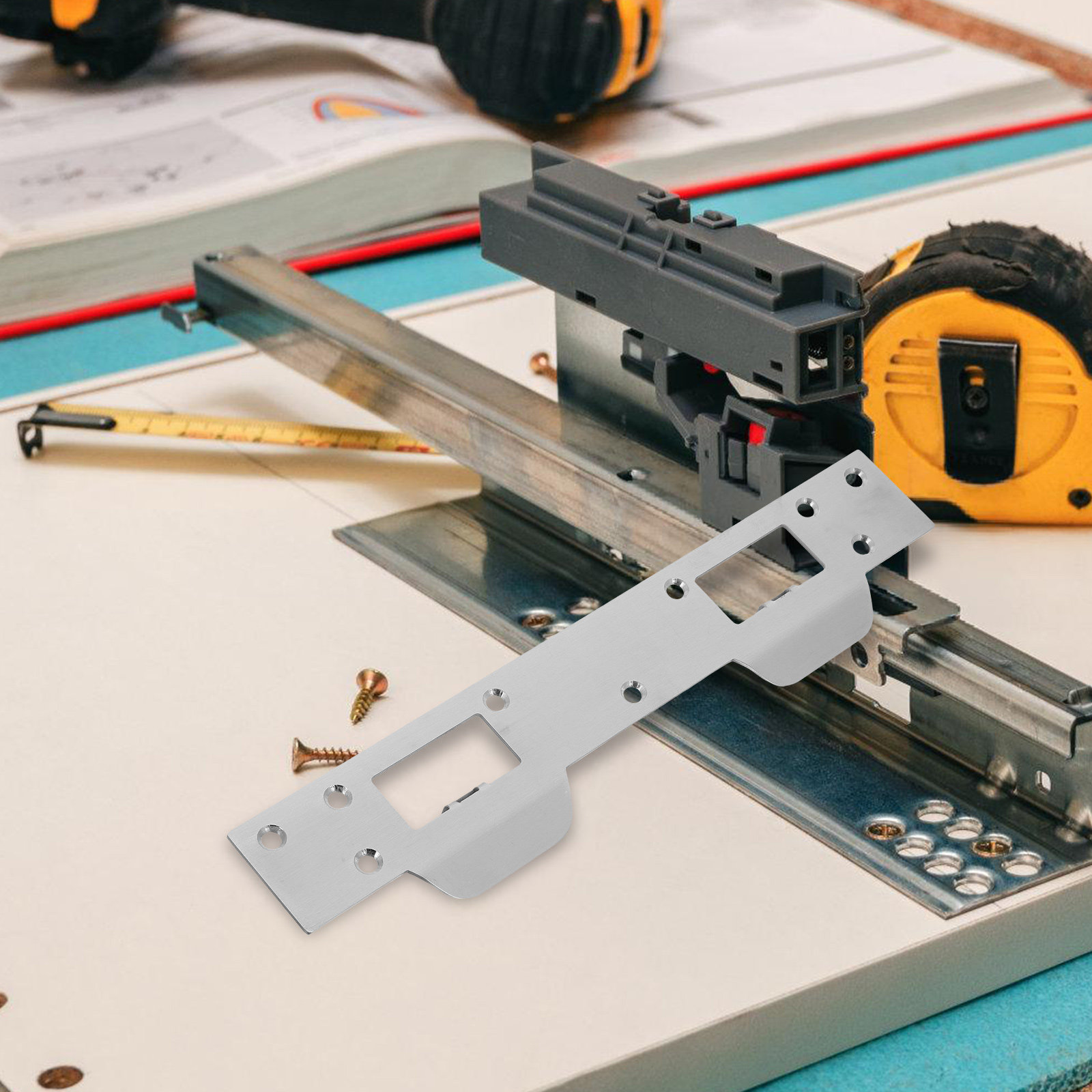 Wytrzymała płyta zaczepu drzwi – Door Reinforcer Kit recenzja i cena